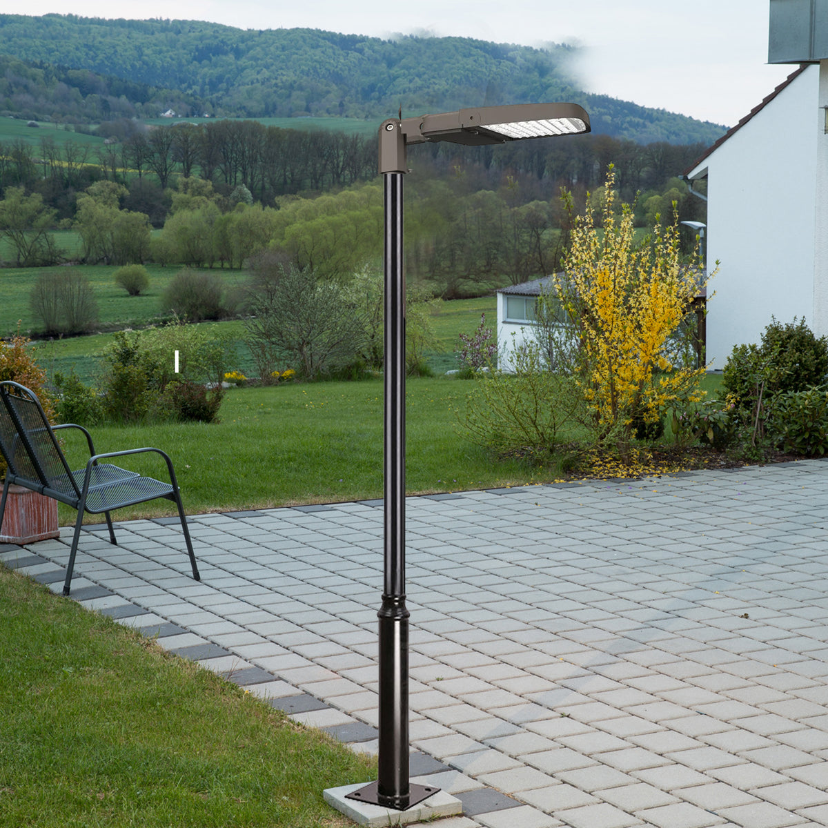 Pack lampadaire filaire complet 3 mètres : Lampe jardin / Parking - Série OVALI UFO CCT - 120 Watts - 14 400 Lumens + Mât STANDARD V4 ECO 3 mètres NOIR avec trappe - Entraxe latéral des trous 160mm