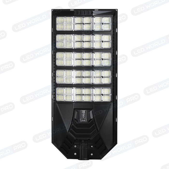 Lampadaire solaire extérieur de rue / parking - Série POWER ULTRA V2 CCT (Couleur Changeante en Température) - Rendu Lumineux 1000 Watts - 4200 Lumens - Angle 140*70° - IP66 - 77 x 34 x 6 cm - Télécommande - Détecteur de mouvement - Tube d’insertion 60 mm
