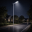 Lampe de rue solaire - Série STREET V3 -  12 000 Lumens - 60 Watts - Structure Aluminium - Dimensions 1173 x 408 x 150 mm - Panneau solaire 80W MONOCRISTALLIN - Autonomie 12 heures - Garantie 3 ans