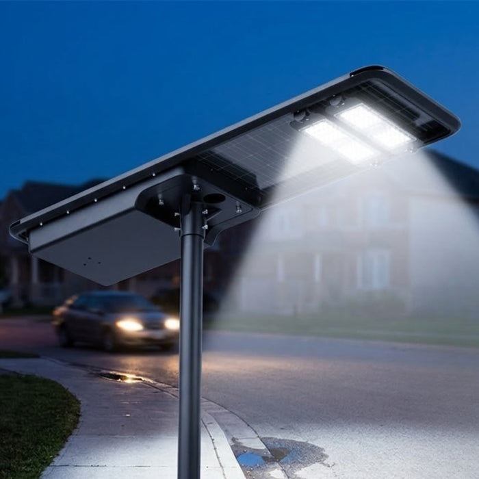 Lampe de rue solaire - Série HORIZON - 12 800 Lumens - 80 Watts - Couleur 6500K - Angle 150x70° - IP65 - Structure Aluminium -  1174 x 497 x 115 mm - Tube d'insertion 76mm - Régulateur MPPT - Garantie 3 ans
