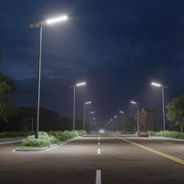 Lampe de rue solaire - Série STARSHIP ULTRA V2 - 6400 Lumens - 40 Watts - Couleur 6500K - Angle 150x70° - IP65 - Structure Aluminium - 910 x 400 x 102 mm - Tube d'insertion 76mm - Régulateur MPPT - Garantie 2 ans
