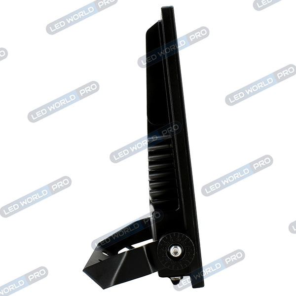 10x Projecteurs LED filaires - CITY PLUS V3 - 200 Watts - CCT 3000k/4000k/5000k - 30 000 Lumens - 150 Lumens/Watt - Angle 90° - IP66 - Protection à l'impact IK07 - 41 x 29 x 6 cm - Structure en ALUMINIUM - Câble 30cm - Garantie 5 ans