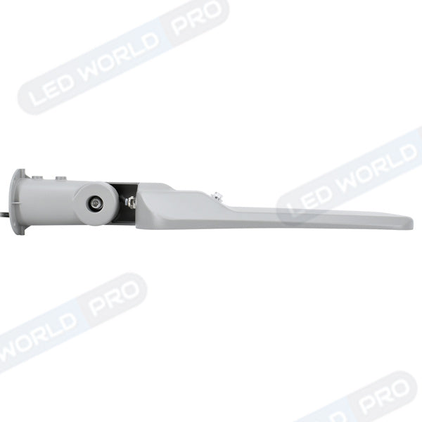 Pack de 2x Lampes de rue filaires - Série FLEX PLUS - 150 Watts - 20 250 Lumens - 135 Lumens/Watt - 140*70° - IP65 - IK08 - 63 x 20 x 11 cm - Tube d'insertion 50-60mm - Support ajustable - 4000K - Couleur GRIS - Capteur crépusculaire - Garantie 5 ans