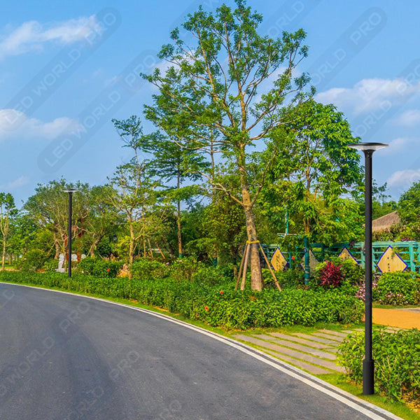 Pack lampadaire solaire complet 3 mètres : Lampe solaire Série OVNI SUN FLOWER 300 4000K + Mât STANDARD V4 ECO 3 mètres - Avec trappe - Entraxe latéral des trous 160mm