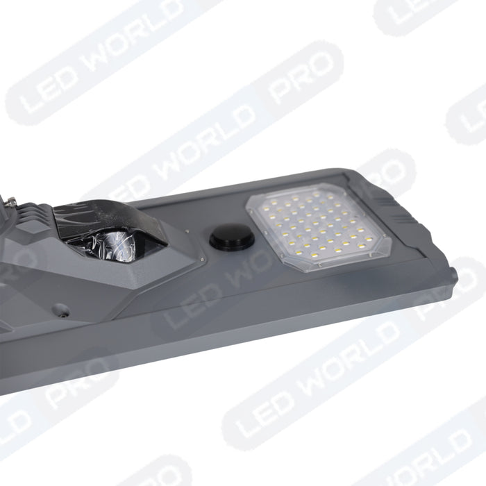 Lampe de rue solaire - Série STARSHIP ULTRA 4500 - Rendu lumineux 1600 Watts - 4500 Lumens - Couleur 3000k - Angle 150x70° - IP65 - Structure aluminium - Dimensions 93 x 36 x 16 cm - Tube d'insertion 76mm - Contrôle intelligent - Capteur PIR