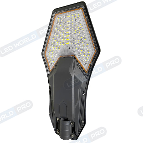 Pack lampadaire complet 5 mètres : Lampe de rue solaire Série INTERSTELLAR ELITE - 800 Watts - 5600 Lumens - 6000K + Mât STANDARD V1 EVO 5 mètres - Entraxe latéral des trous 200mm
