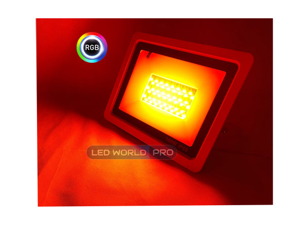 Pack de 2x Projecteurs LED Filaires RGB - Série PAD 50 Watts - 5000 Lumens - 100 Lumens/Watt - Angle 120° - IP66 - 205 x 160 x 34 mm - Avec télécommande - Garantie 3 ans