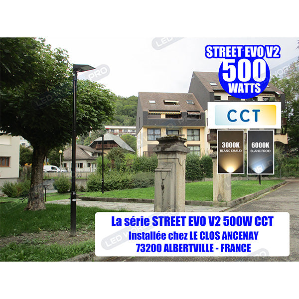 Pack de 2x Lampes de rue et parking Solaires - Série STREET EVO V2 – Rendu lumineux 500 Watts - 4800 Lumens - CCT - 140x70° - Télécommande - Détecteur de mouvement - Diamètre d’insertion 60 mm - 52 x 23 x 10 cm – Installation sur mât et murale