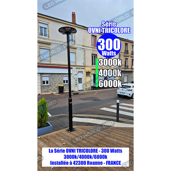 Pack lampadaire complet 3 mètres : Lampe solaire Série OVNI TRICOLORE 300 Watts 3000K / 4000K / 6000K + Mât STANDARD 3 mètres  (V1 EVO ou V4 EVO - Avec trappe)
