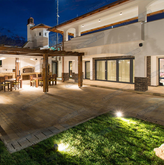 DERNIER DU STOCK : Projecteur LED filaire - Série PERLE V2 - 300 Watts - 36 000 Lumens - 120 Lumens/Watt - Angle 90° - IP65 - 6000K - 446 x 280 x 25 mm