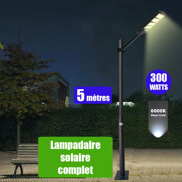 Pack lampadaire solaire complet 5 mètres : Lampe de rue et parking - Série VIEW V2 - 300 Watts - 6000k + Mât STANDARD 5 mètres au choix (Série STANDARD V1 EVO ou Série STANDARD V4 EVO - Avec trappe) + Adaptateur ajustable 80/50mm ou Support déporté 45mm