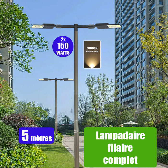 Pack lampadaire complet double tête 5 mètres : 2x Lampes LED filaires Série FLEX V2 - 150 Watts - 3000k + Mât STANDARD - 5 mètres avec trappe au choix (STANDARD V2 EVO ou STANDARD V4 EVO) + Double tête de mât en ligne ou perpendiculaire