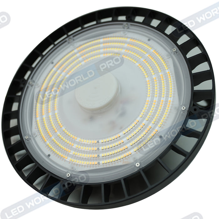 Lampe industrielle UFO - CCT (Couleur Changeante en Température) - Série SAPHIR V2 - 200 Watts - 32 000 Lumens - 160 Lumens/Watt - Angle 120° - IP65 - IK08 - 30 x 8 cm - Dimmable - Transformateur OSRAM - Flicker Free - Garantie 5 ans