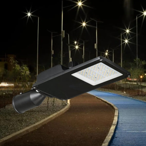 Lampe de rue filaire - Série STARPRO - Puissance ajustable - 8 500 Lumens - 170 Lumens/Watt - Angle 150 x 90° - IP66 - 45 x 15 x 8cm - Tube d'insertion 60mm - Couleur ajustable - Garantie 5 ans