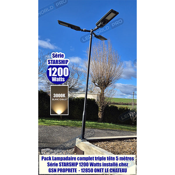 Pack de 2x Lampes de rue solaire - Série STARSHIP - Rendu lumineux 1200 Watts - 3600 Lumens - Couleur 6000K - Angle 150x70° - IP65 - Dimensions 82 x 30 x 8 cm - Tube d'insertion 45mm - Avec détecteur de mouvement - Télécommande - 3 modes de fonctionnement