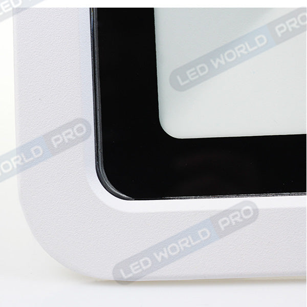 Projecteur LED filaire - 200 Watts - 20 000 Lumens - 100 Lumens/Watt - Angle 120° - IP66 - 340 x 245 x 35 mm - Modèle Blanc - 6000k