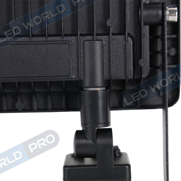 Pack de 2x Projecteurs LED filaires - Série PAD PIR - 200 Watts - 16 000 Lumens - 80 Lumens/Watt - Angle 120° - IP66 - 38 x 33 x 6 cm - 6000k - Avec détecteur de mouvement Infrarouge