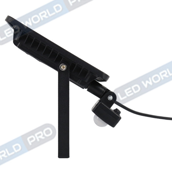 Projecteur LED filaire - Série PAD PIR - 100 Watts - 10 000 Lumens - 100 Lumens/Watt - Angle 120° - IP66 - 24 x 16 x 3 cm - 6000k - Avec détecteur de mouvement Infrarouge