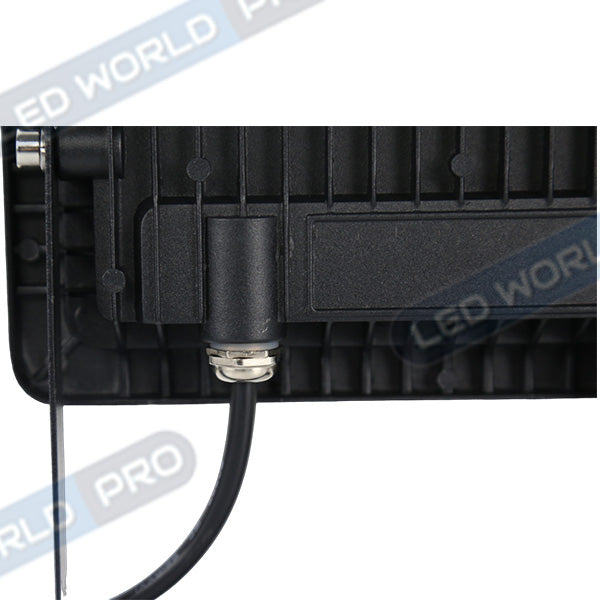 Pack de 2x Projecteurs LED filaires - Série PAD PIR - 200 Watts - 16 000 Lumens - 80 Lumens/Watt - Angle 120° - IP66 - 38 x 33 x 6 cm - 6000k - Avec détecteur de mouvement Infrarouge