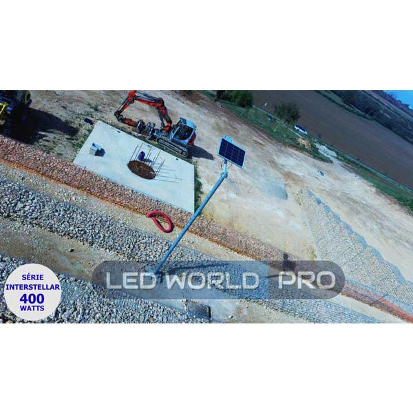Pack lampadaire complet 5 mètres : Lampe solaire Série INTERSTELLAR 400 Watts 3000K + Mât STANDARD 5 mètres