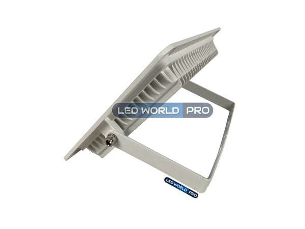 Projecteur LED Filaire RGB - Série PAD 100 Watts - 10 000 Lumens - 100 Lumens/Watt - Angle 120° - IP66 - 270 x 210 x 34 mm - Avec télécommande