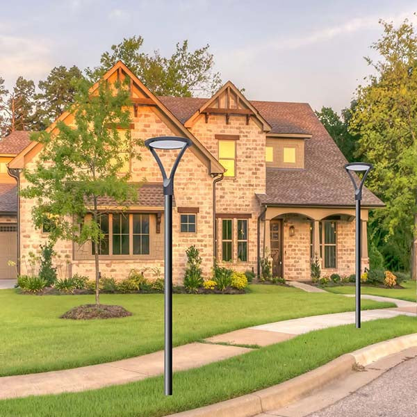 Pack de 2x Lampes de jardin et parking filaires - Série OVALI ULTRA - 60 Watts - 8400 Lumens - 140 Lumens/Watt - IP66 - IK08 - Angle 90°- 54 x 42 x 42 cm - Tube d'insertion 60-80mm - 3000k - Plaque diffuseur Kerafyrm - Garantie 5 ans