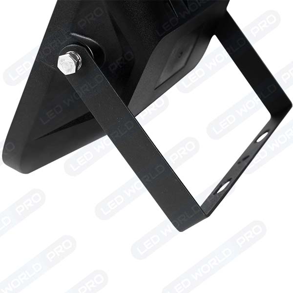 Pack de 2x Projecteurs LED solaires - Série SECURITY V1 - Rendu lumineux 150 Watts - 1500 lumens - Angle 120° x 60° - IP65 - 4000k - Lampe 14 x 15 x 3 cm - Panneau solaire monocristallin ajustable 22 x 18 x 2 cm - Détecteur Infrarouge - Télécommande