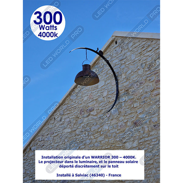 Pack lampadaire complet 5 mètres : Projecteur LED Solaire Série WARRIOR STANDARD 300 Watts  - 4000K + Mât STANDARD 5 mètres