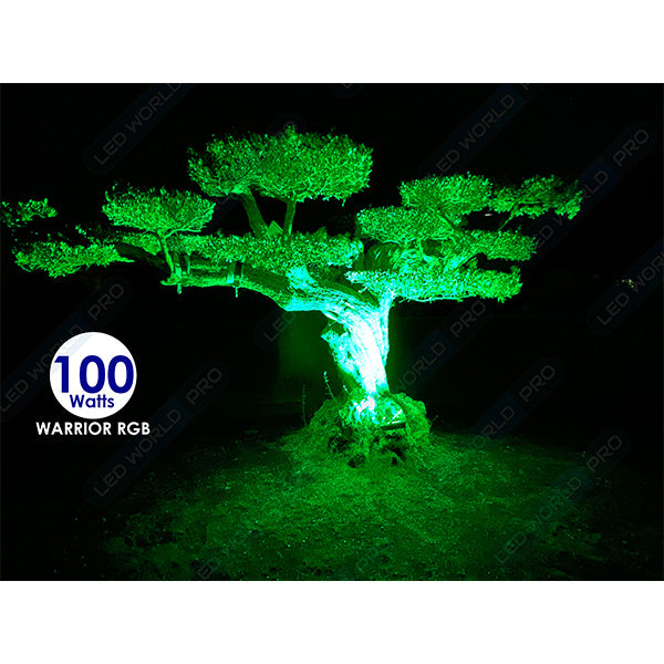 Pack lampadaire complet 4 mètres : Projecteur LED Solaire Série WARRIOR 800 Watts RGBW (Multicolores + Blanc) + Mât STANDARD (V1 EVO ou V4 EVO - Avec trappe) + Tête de mât rectangulaire